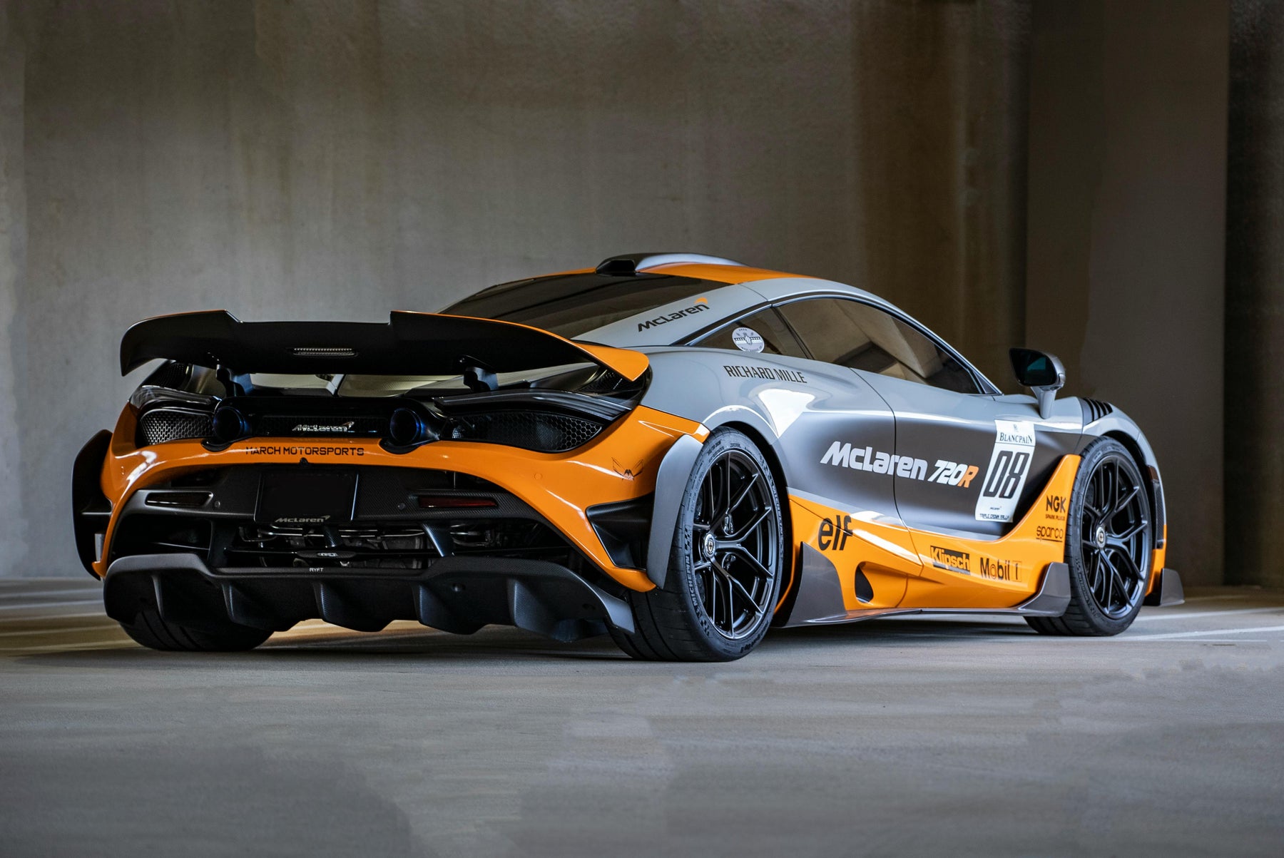 The McLaren 600LT: A True Masterpiece in Performance, Design, and Exclusivity