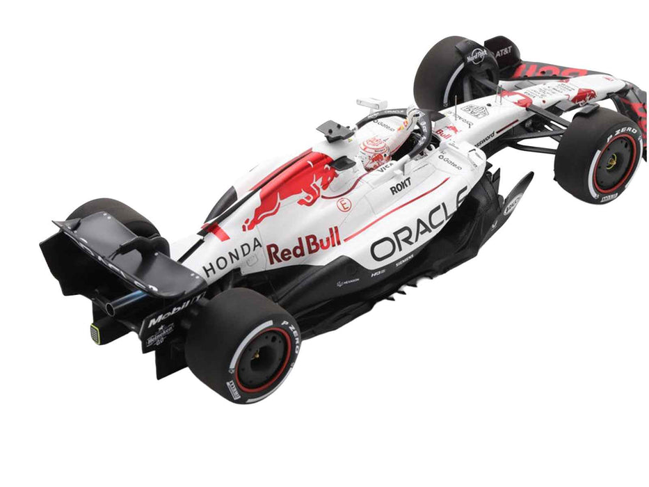 Red Bull Racing RB21 #1 Max Verstappen "Oracle Red Bull Racing" Winner Formula One F1 "Japanese GP" (2025) with Acrylic Display Case 1/18 Model Car by Spark