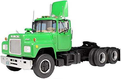 Skill 3 Model Kit Mack R685ST Semi Tractor Truck 1/25 Scale Model by AMT