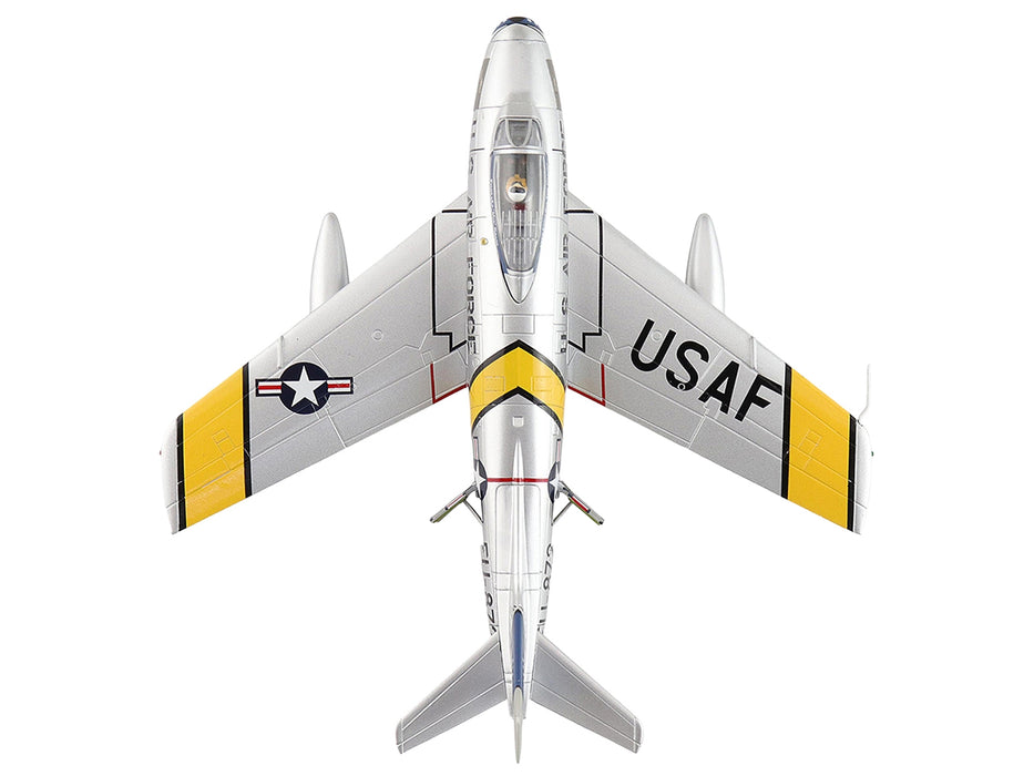 North American F-86F Sabre Fighter Aircraft "24872 Gene Kranz My Darling Marta, 69th Fighter Bomber Squadron, EAA Aviation Museum" United States Air Force "Air Power Series" 1/72 Diecast Model by Hobby Master