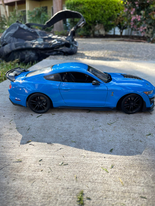 2020 Ford Mustang Shelby GT500 Light Blue "Special Edition" 1/18 Diecast Model Car by Maisto