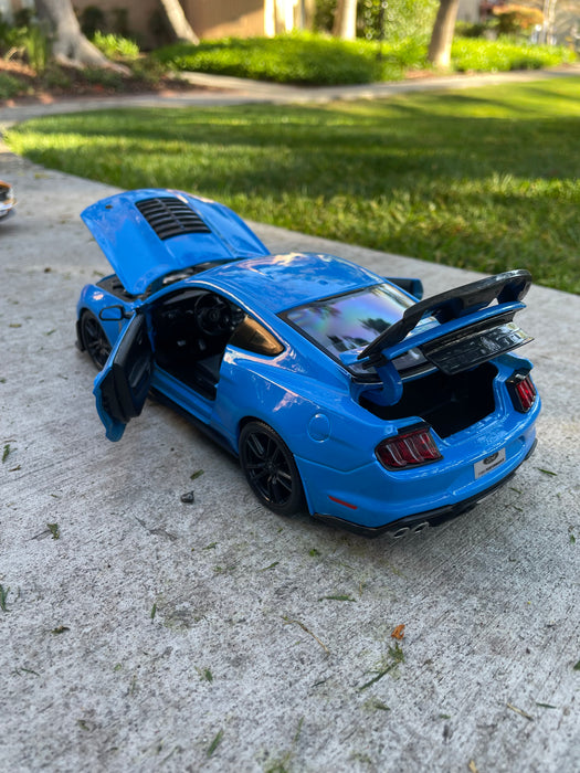 2020 Ford Mustang Shelby GT500 Light Blue "Special Edition" 1/18 Diecast Model Car by Maisto