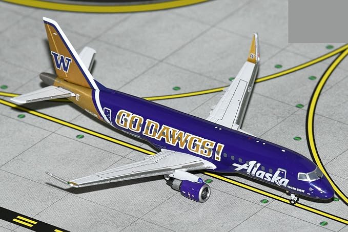 Embraer ERJ-175 Commercial Aircraft "Alaska Airlines - Horizon Air - University of Washington Huskies" (N662QX) Purple with Gold Tail 1/400 Diecast Model Airplane by GeminiJets