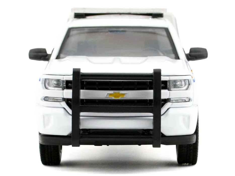 2017 Chevrolet Silverado 1500 LT Z71 Crew Cab Pickup Truck with Camper Box "Royal Canadian Mounted Police" White "Law Enforcement and Public Service" Series 1/27 Diecast Model Car by Motormax