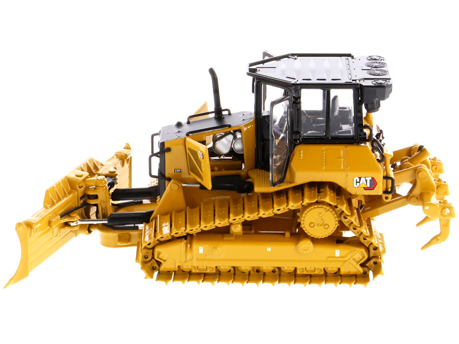 CAT Caterpillar D5 LGP VPAT Track Type Tractor Dozer Yellow with Operator "High Line" Series 1/50 Diecast Model by Diecast Masters - Miniature Motors