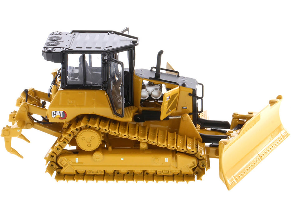 CAT Caterpillar D5 LGP VPAT Track Type Tractor Dozer Yellow with Operator "High Line" Series 1/50 Diecast Model by Diecast Masters - Miniature Motors