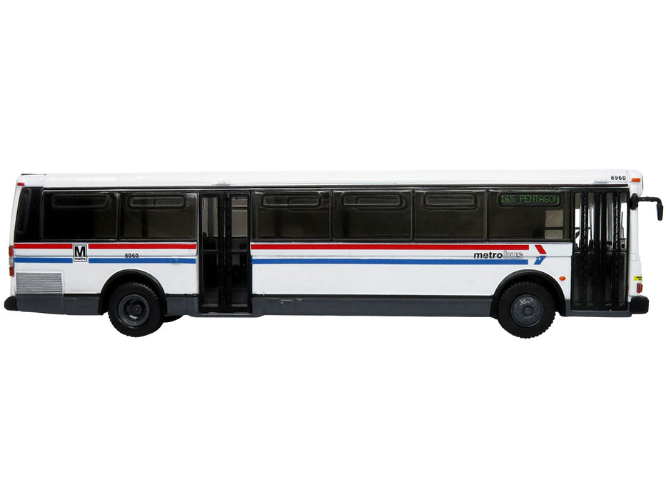 1980 Grumman 870 Advanced Design Transit Bus WMATA (Washington Metropolitan Area Transit Authority) Metro Bus "16S Pentagon" "Vintage Bus & Motorcoach Collection" 1/87 Diecast Model by Iconic Replicas - Miniature Motors