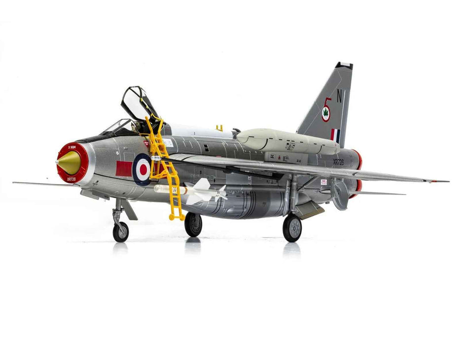 English Electric Lightning F.6 Aircraft "XR726 No. 5 Squadron Binbrook Wing RAF Leconfield" (1973) Royal Air Force "The Aviation Archive" Series 1/48 Diecast Model by Corgi