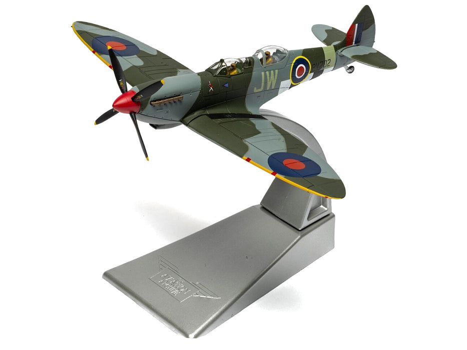 Supermarine Spitfire T.9 Aircraft "PV202 Aerial Collective at Duxford Airfield" British Royal Air Force "The Aviation Archive" Series 1/72 Diecast Model by Corgi