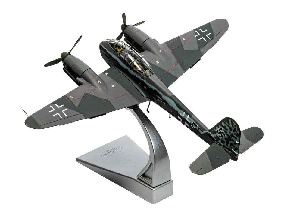 Messerschmitt Me 410A-1 Aircraft "U5+FE Lt. Rudolf Abrahamczik 14./KG.2 Laon-Athies Airfield France" (1943) German Luftwaffe "The Aviation Archive" Series 1/72 Diecast Model Car by Corgi