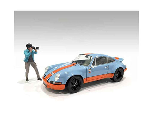 "Photographers" Figure #1 for 1/24 Scale Models by American Diorama