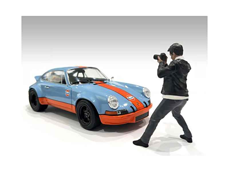 "Photographers" Figure #6 for 1/24 Scale Models by American Diorama