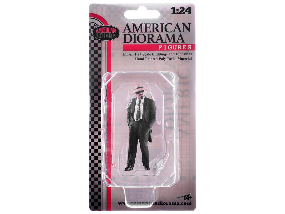 "Hanging Out 3" Figure #5 for 1/24 Scale Models by American Diorama