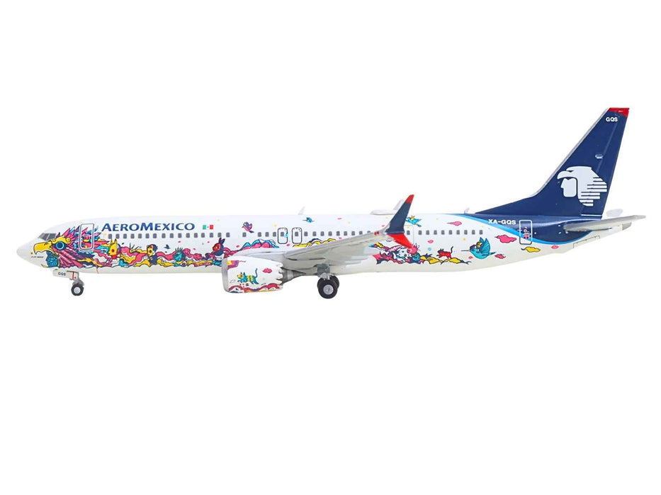 Boeing 737 MAX 9 Commercial Aircraft "Aeromexico - Kukulcan" (XA-GQS) White with Graphics and Blue Tail 1/400 Diecast Model by GeminiJets