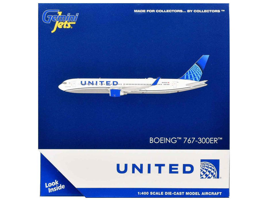 Boeing 767-300ER Commercial Aircraft "United Airlines" (N670UA) White with Blue Tail 1/400 Diecast Model Airplane by GeminiJets