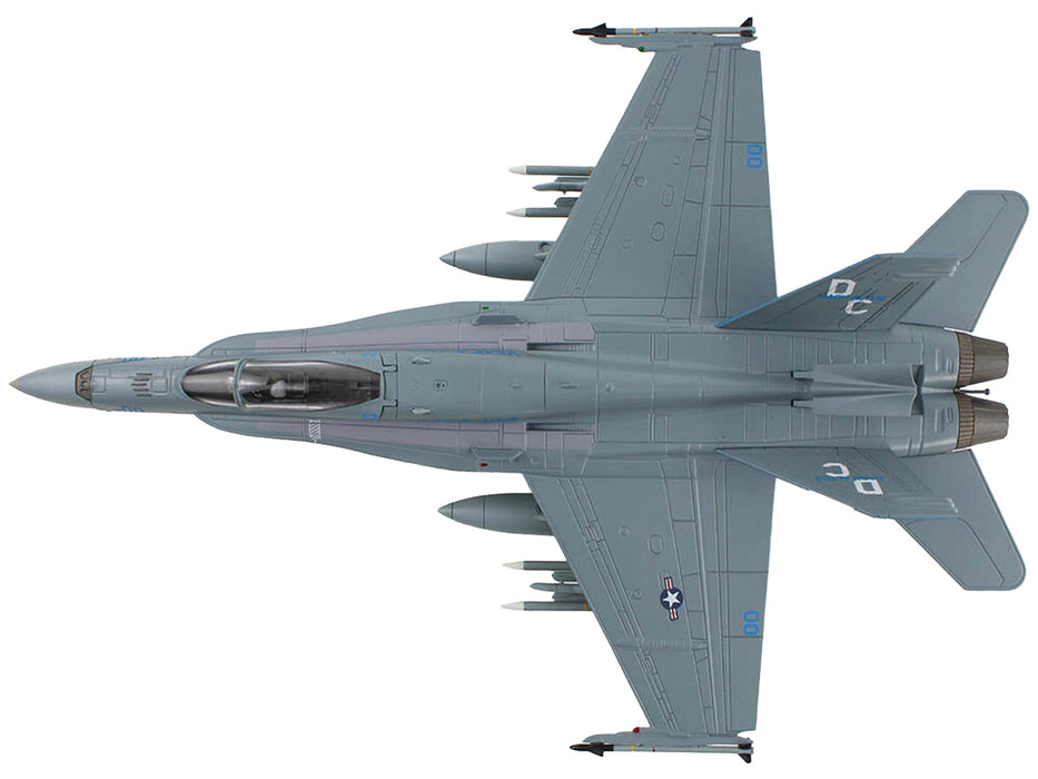McDonnell Douglas F/A-18C Hornet Aircraft "VMFA-122 Crusaders Iwakuni AB" (2016) United States Marines "Air Power Series" 1/72 Diecast Model by Hobby Master