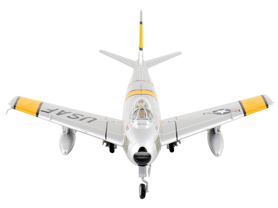 North American F-86E Sabre Fighter Aircraft "51-2752 Colonel George Andrew Davis Jr. 4th FIG 334th FIS" (1952) United States Air Force "Air Power Series" 1/72 Diecast Model by Hobby Master