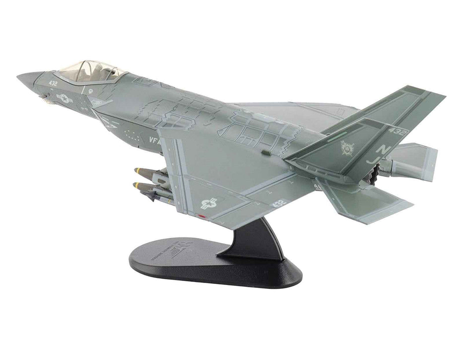 Lockheed F-35C Lightning II Aircraft "169034 VFA-125 Rough Raiders" (2022) United States Navy "Air Power Series" 1/72 Diecast Model by Hobby Master
