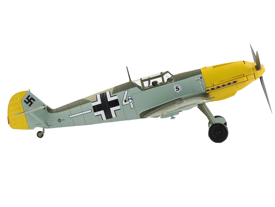 Messerschmitt Bf 109E-3 Fighter Aircraft "White 4 Unteroffizier Horst Perez 4/JG 26" (1940) German Luftwaffe "Air Power Series" 1/48 Diecast Model by Hobby Master