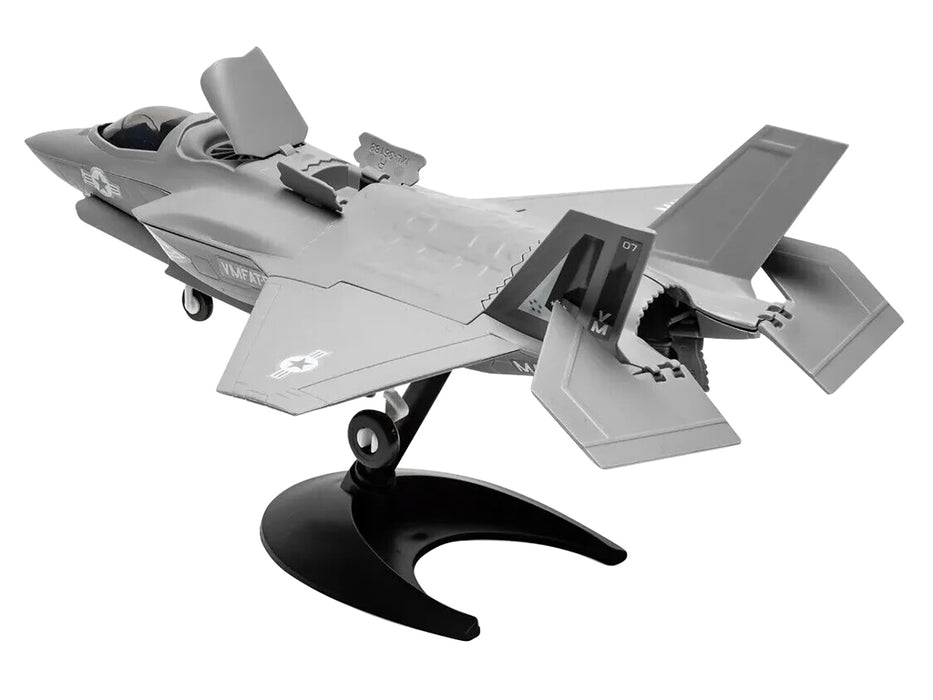 Skill 1 Model Kit F-35 Lightning II Snap Together Painted Plastic Model Airplane Kit by Airfix Quickbuild