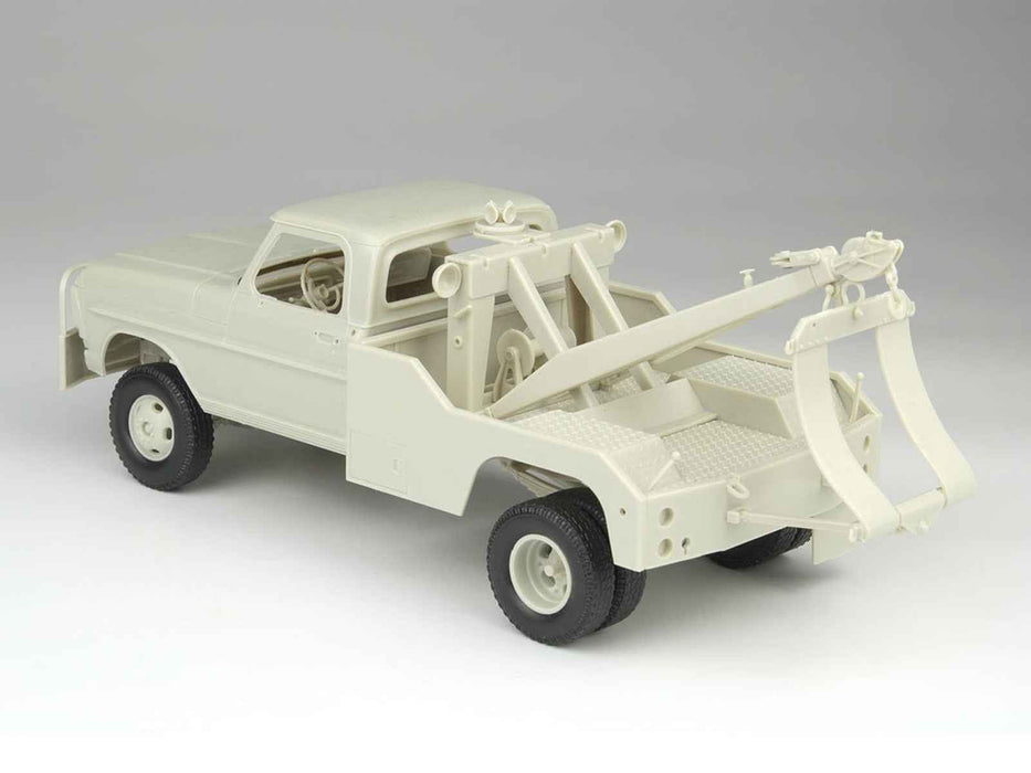 Skill 3 Model Kit 1972 Ford F-350 4x4 Tow Truck High Side Version 1/25 Scale Model by Moebius