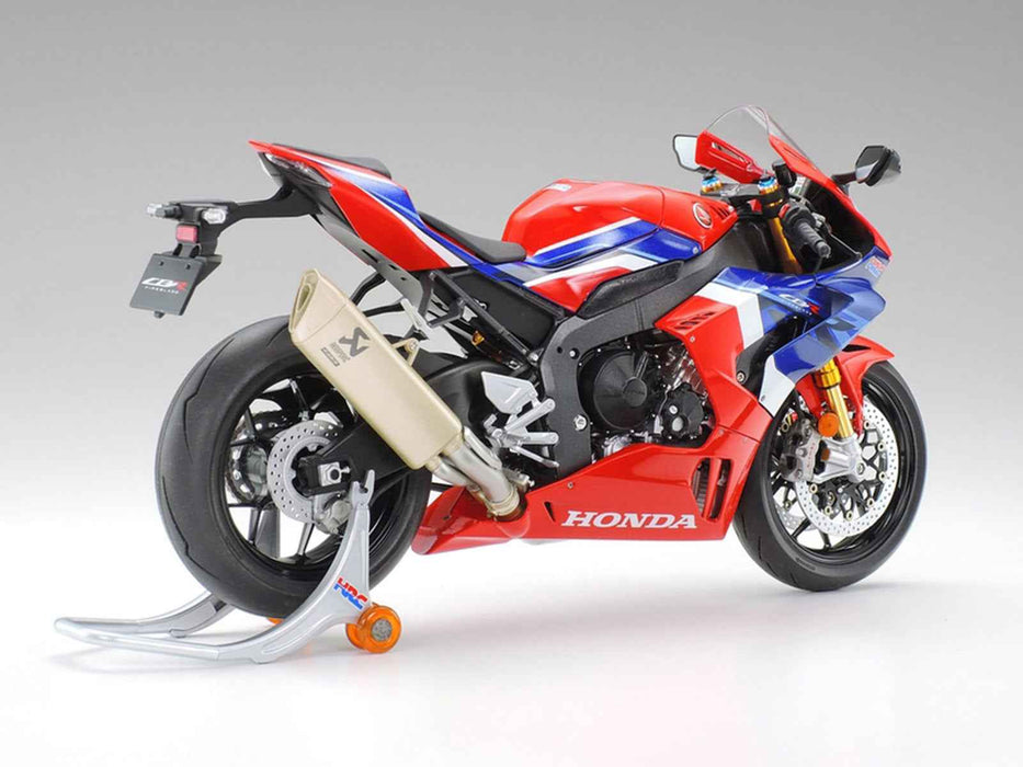 Model Kit Honda CBR1000RR-R Fireblade SP Motorcycle 1/12 Scale Model by Tamiya