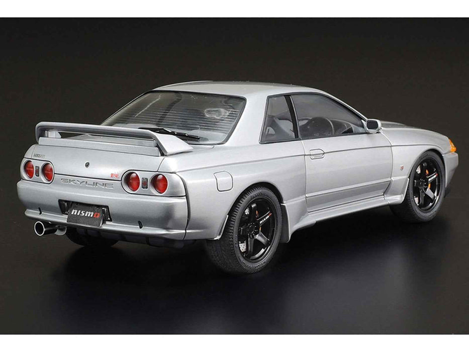 Model Kit Nissan Skyline GT-R (R32) Nismo-Custom 1/24 Scale Model by Tamiya